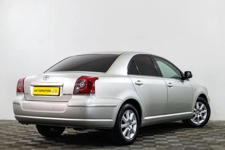 Toyota Avensis 4 из 6