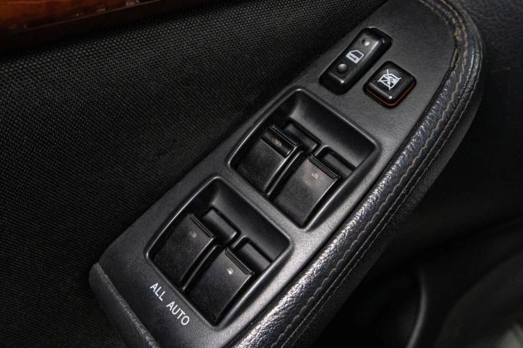 Toyota Avensis 7 из 16