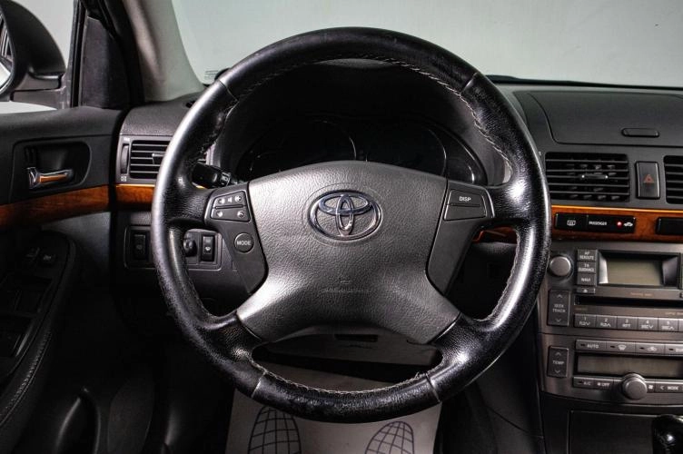 Toyota Avensis 10 из 16