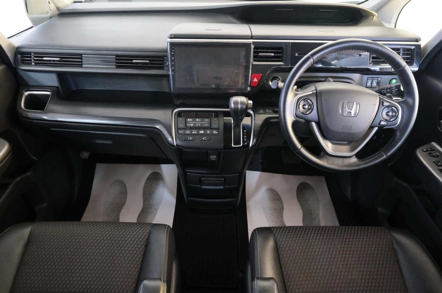 Honda Stepwgn Spada 13 из 21