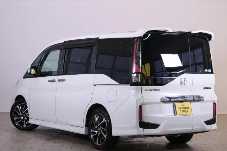 Honda Stepwgn Spada 4 из 6