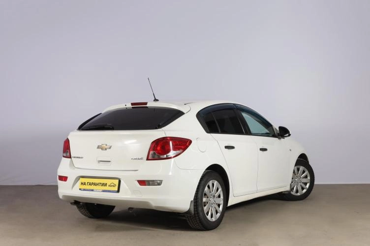 Chevrolet Cruze 4 из 6