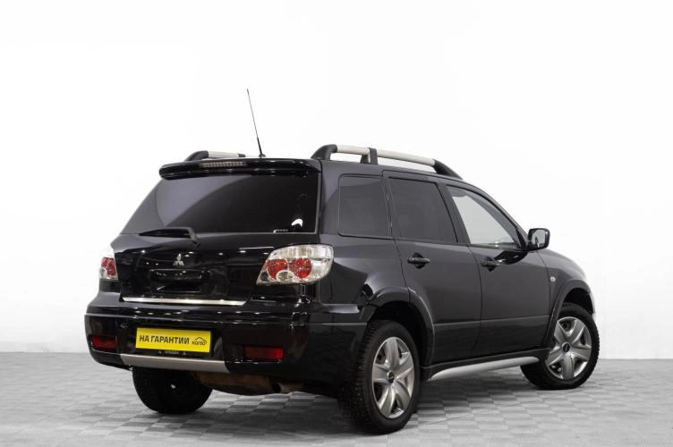 Mitsubishi Outlander 4 из 6