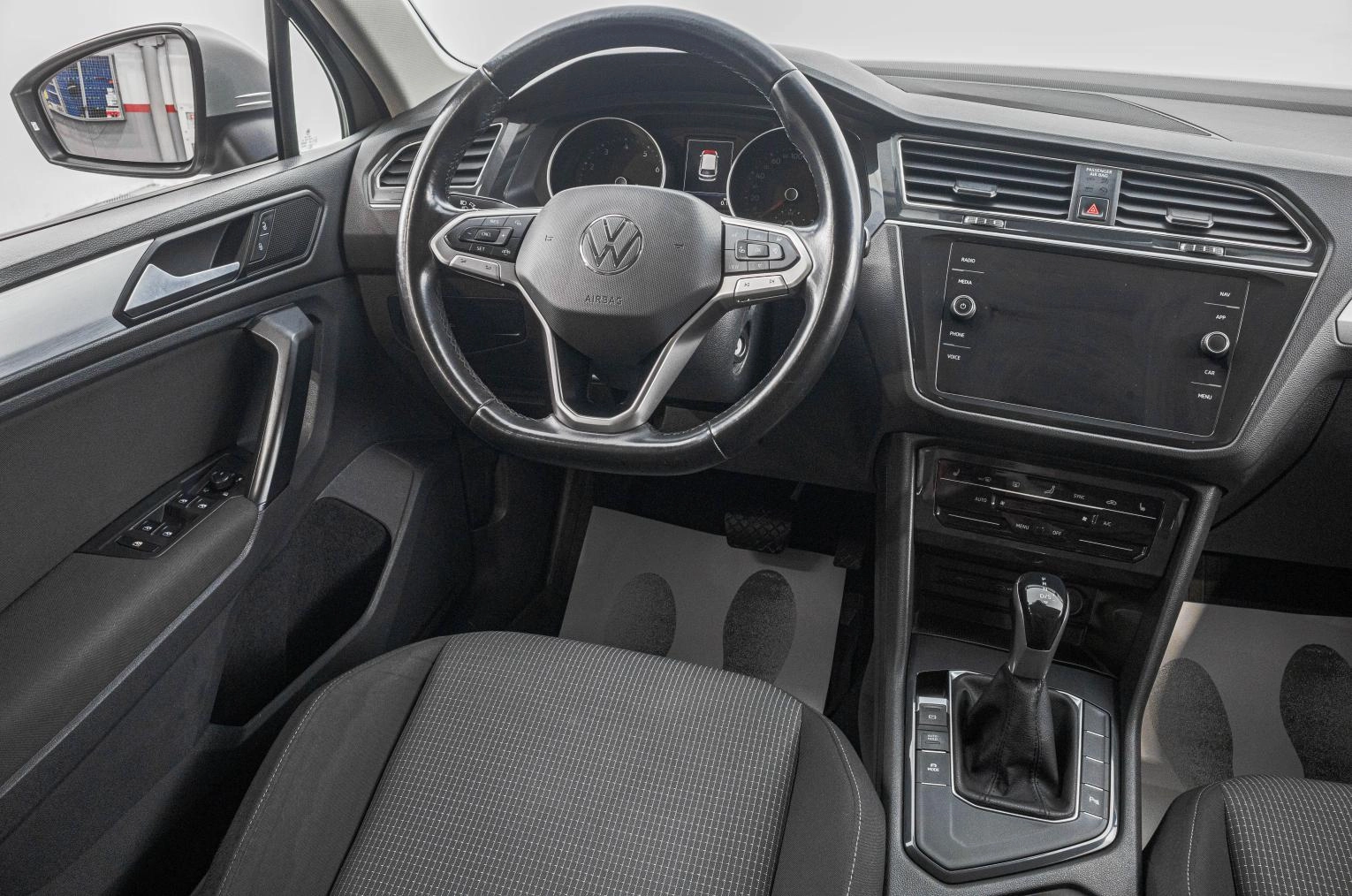 Volkswagen Tiguan 16 из 26