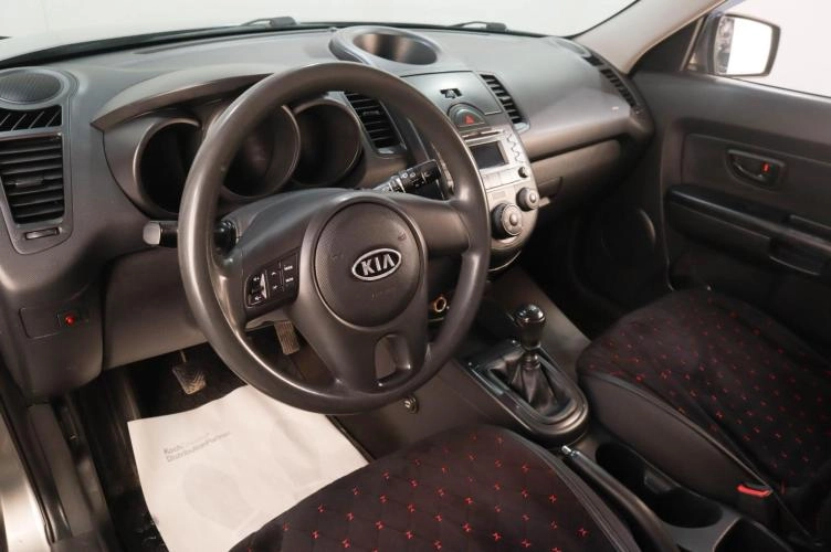 KIA Soul 8 из 14