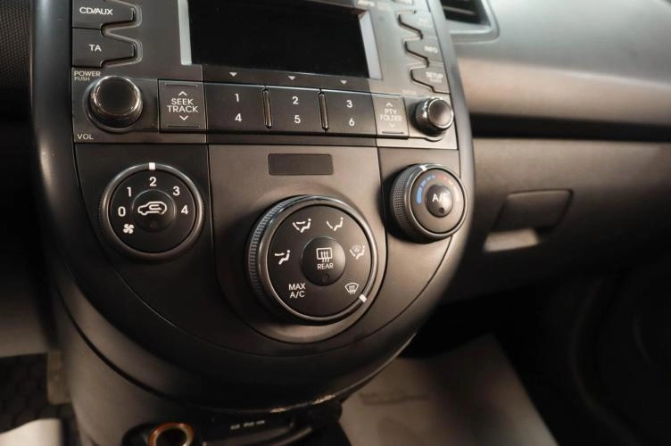 KIA Soul 12 из 14