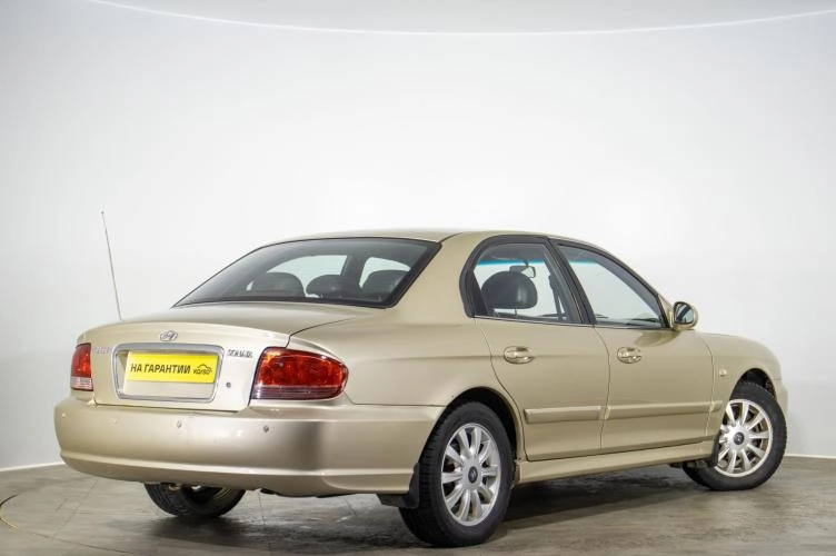 Hyundai Sonata 4 из 6
