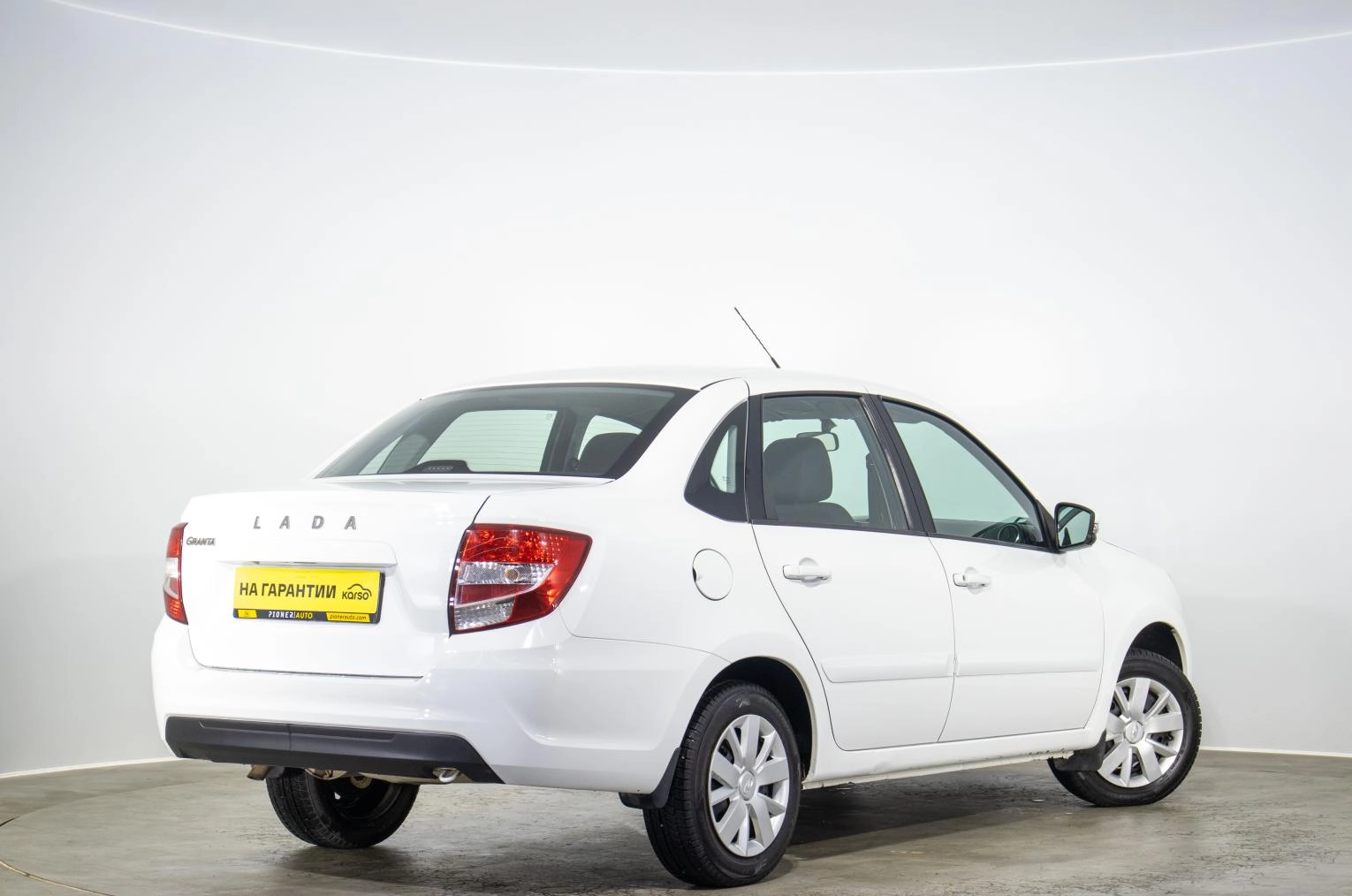 ВАЗ (LADA) Granta 4 из 16