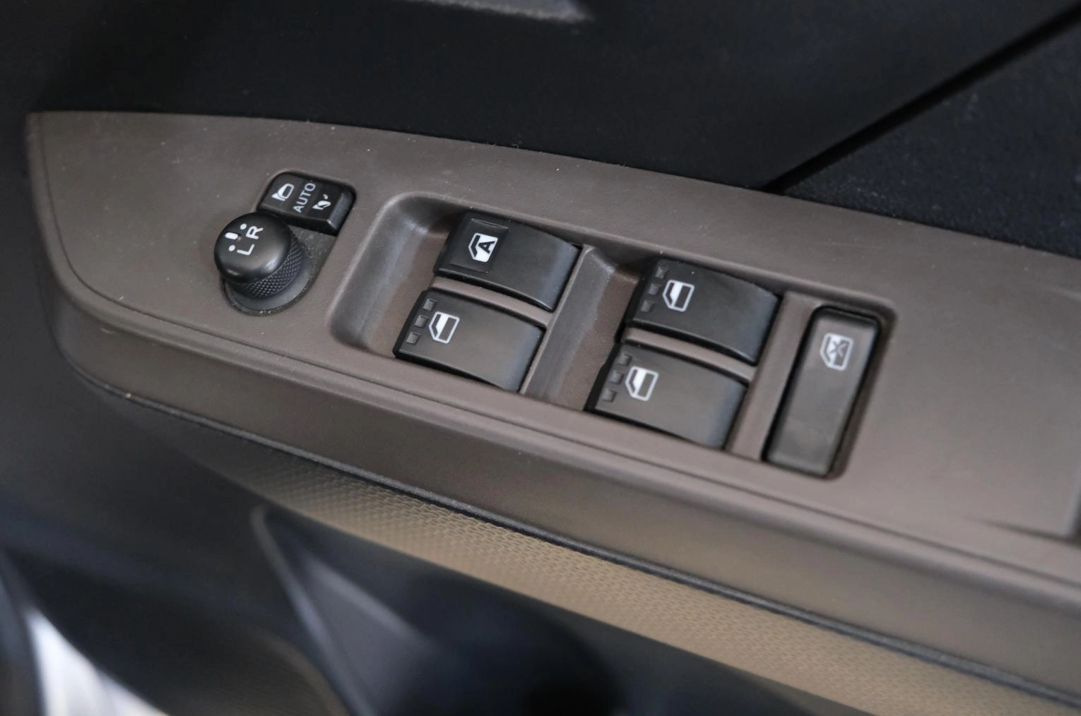 Toyota Roomy 8 из 21