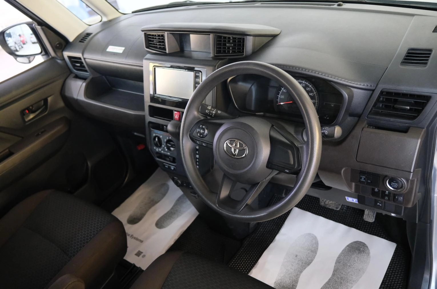 Toyota Roomy 10 из 21
