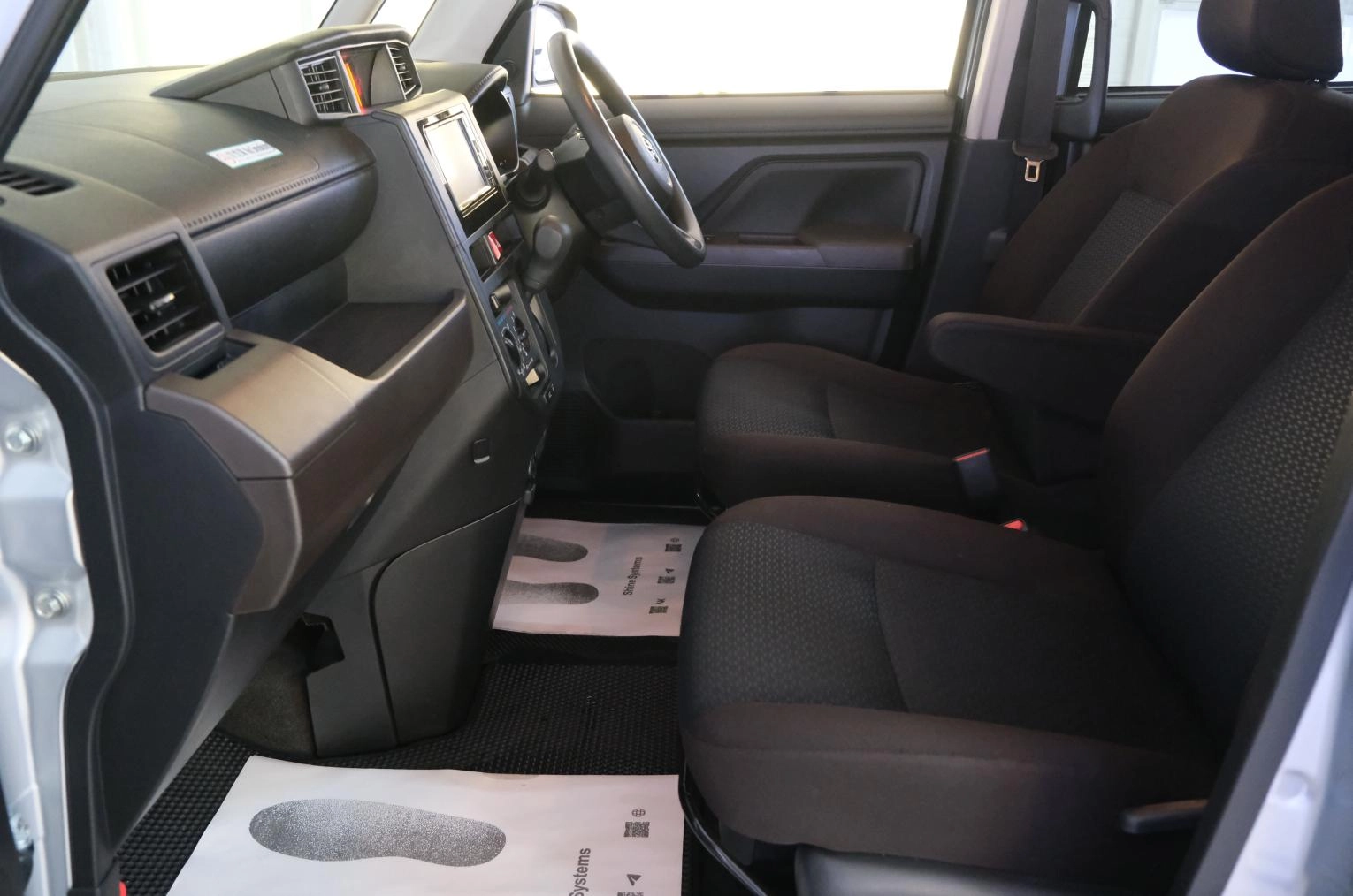 Toyota Roomy 18 из 21
