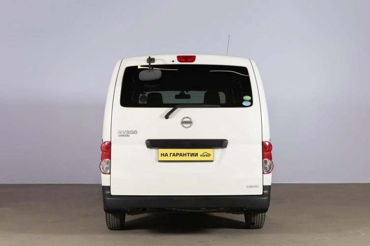 Nissan NV200 5 из 6