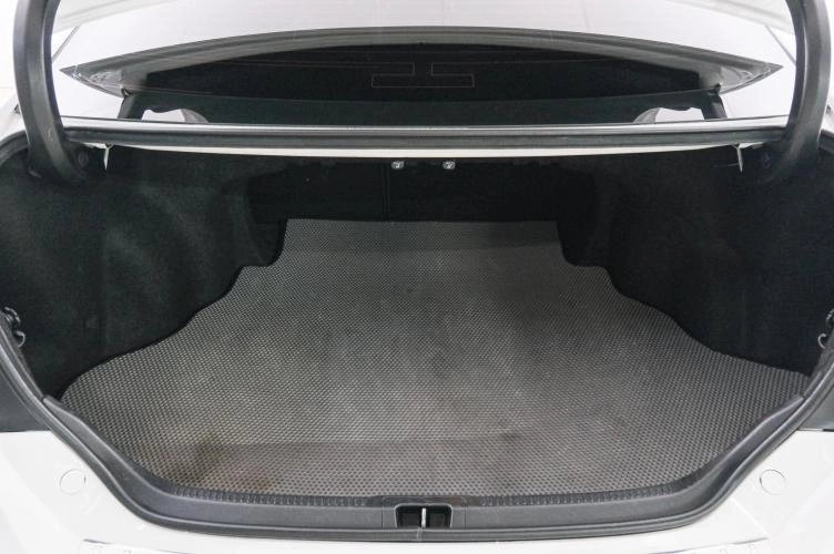 Toyota Camry 23 из 23