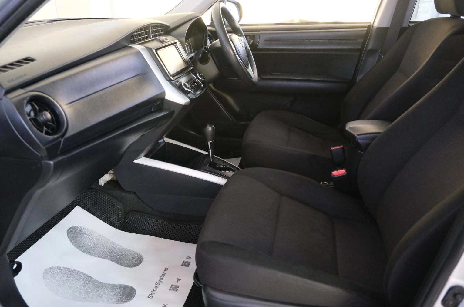 Toyota Corolla Fielder 18 из 21