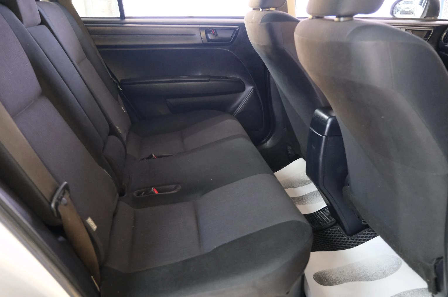 Toyota Corolla Fielder 19 из 21