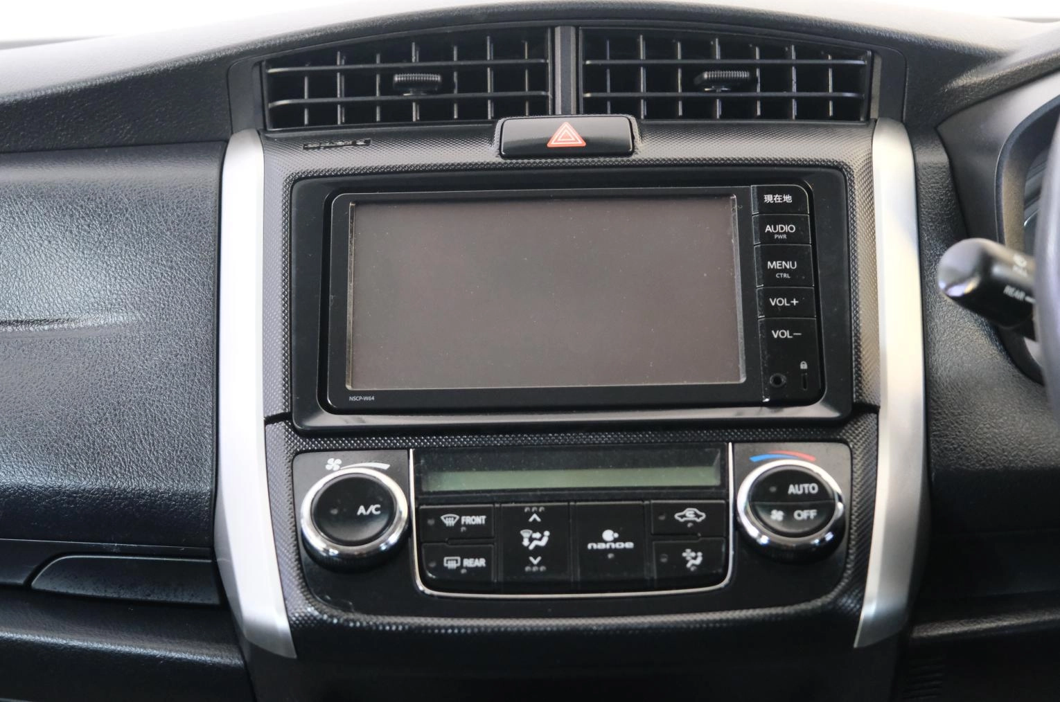Toyota Corolla Fielder 14 из 21