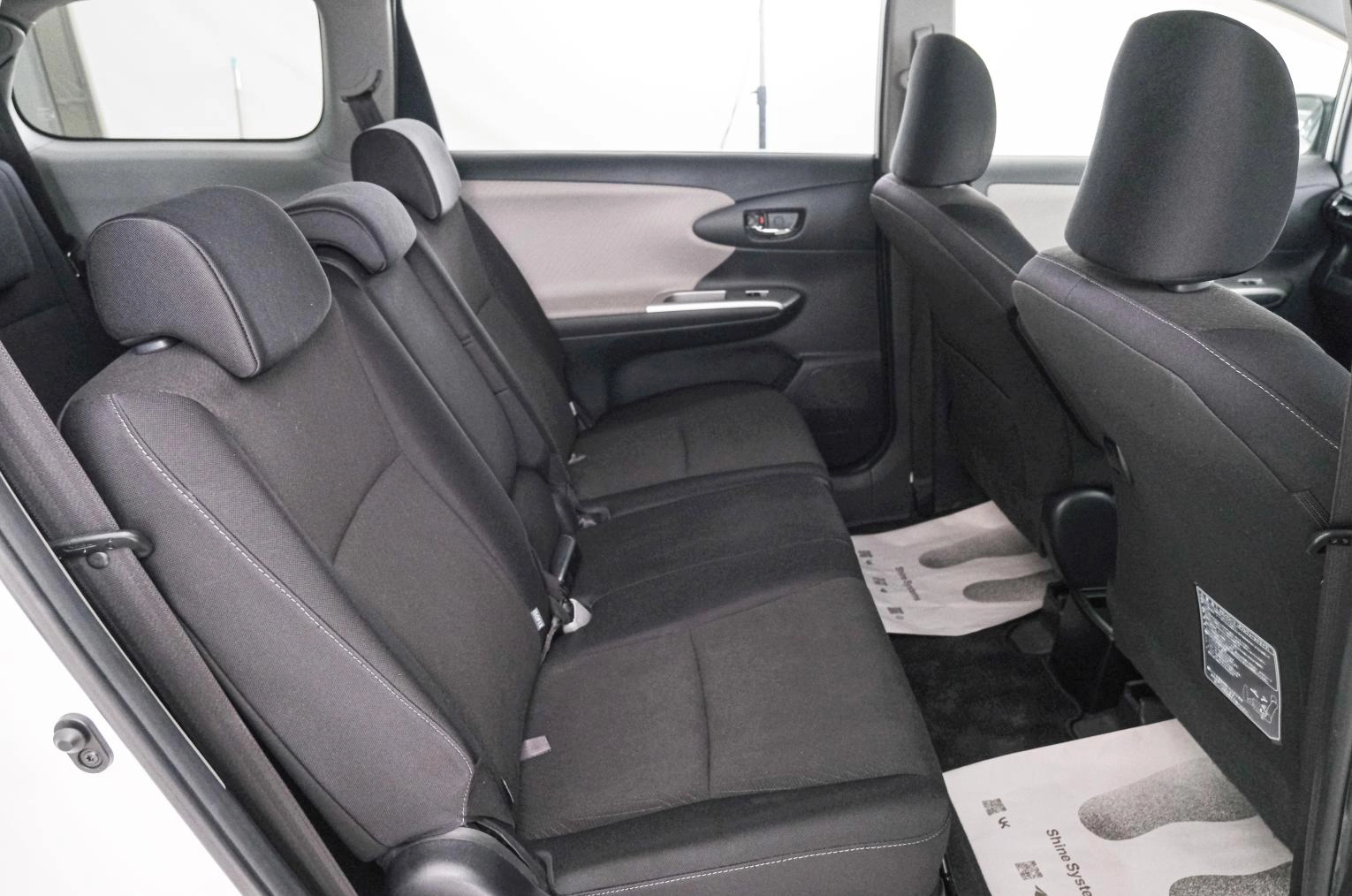 Toyota Wish 20 из 21