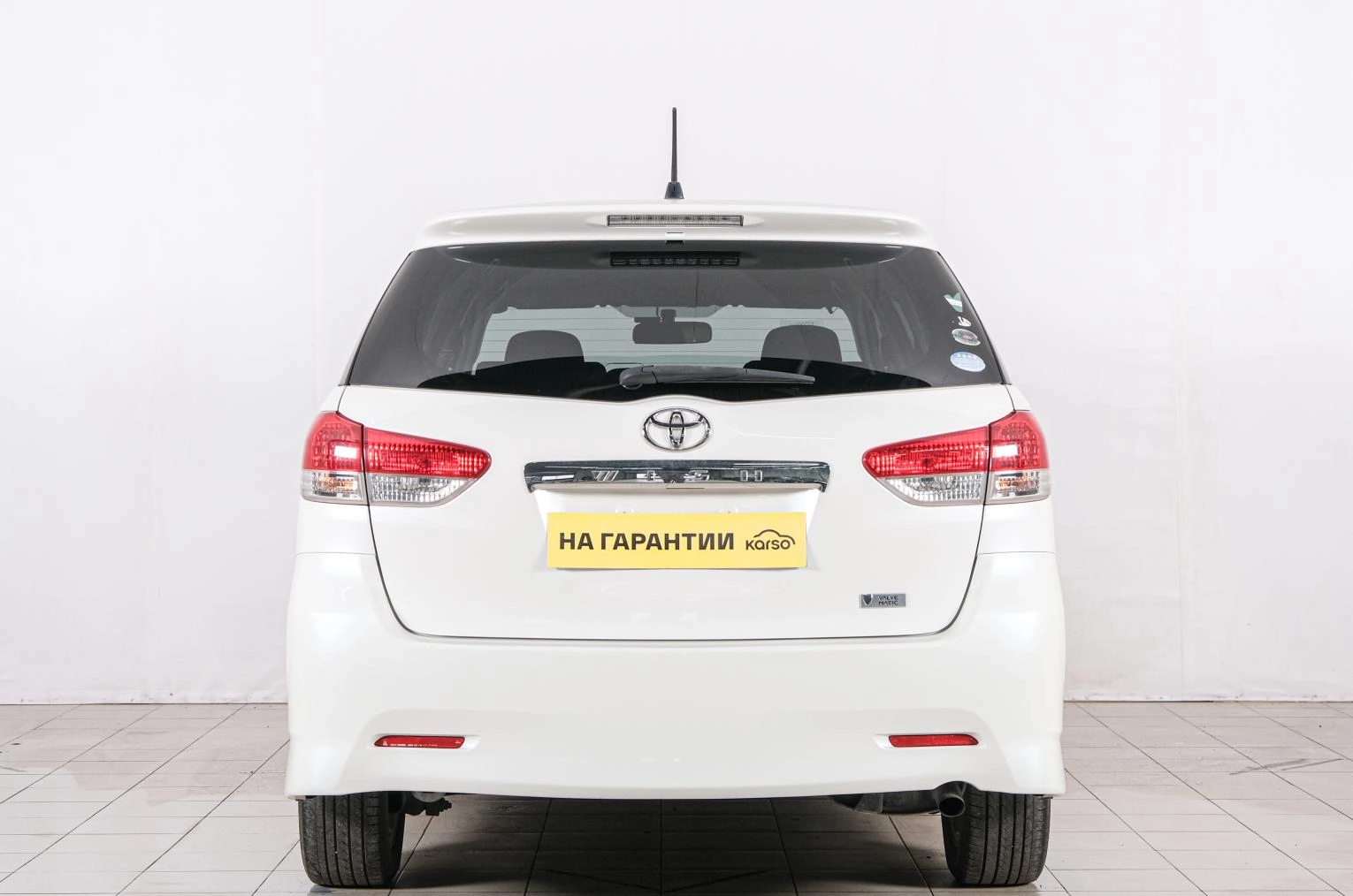 Toyota Wish 5 из 21