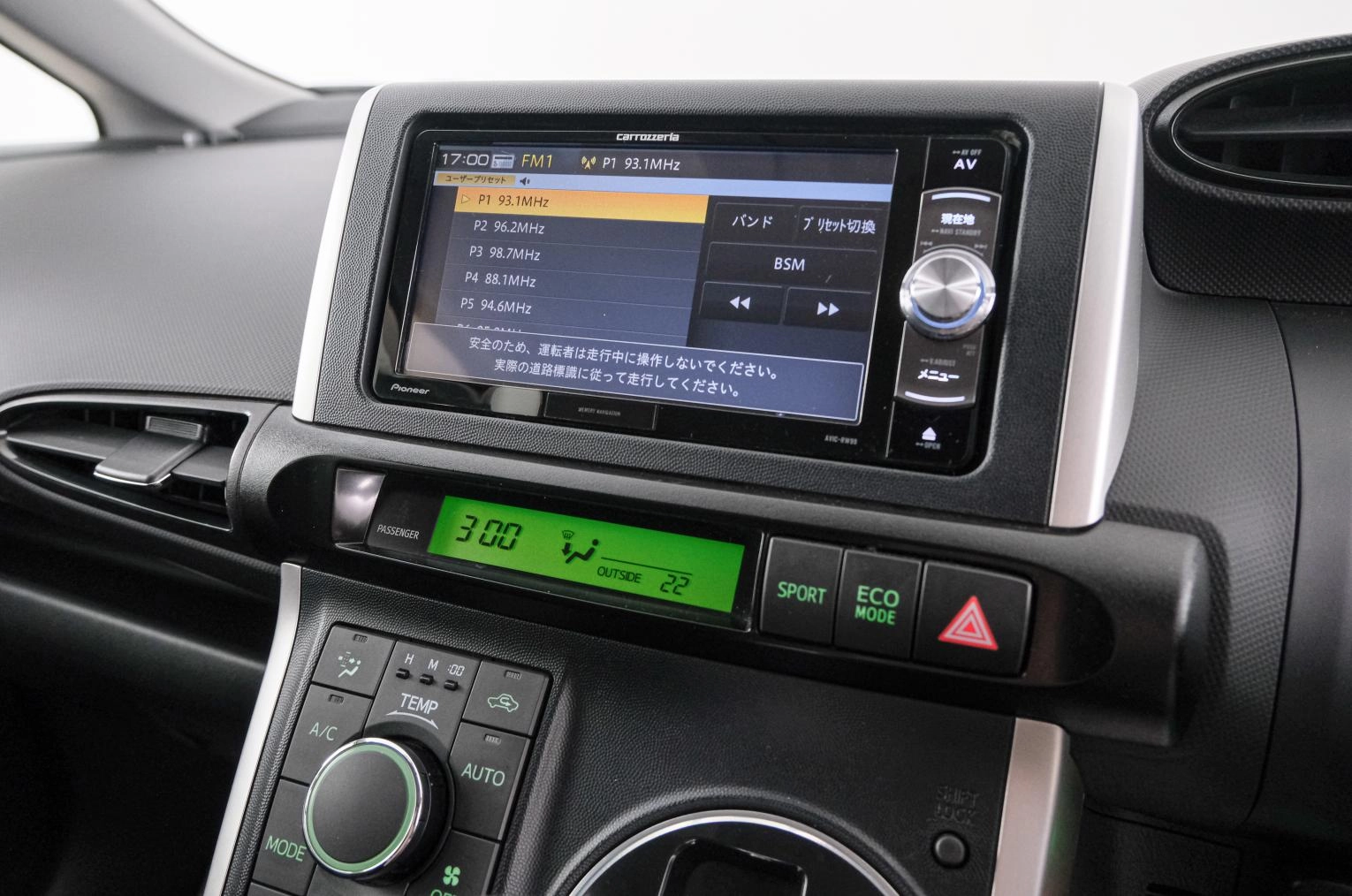 Toyota Wish 15 из 21