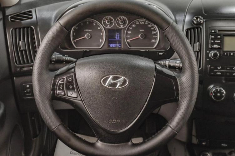 Hyundai i30 10 из 17