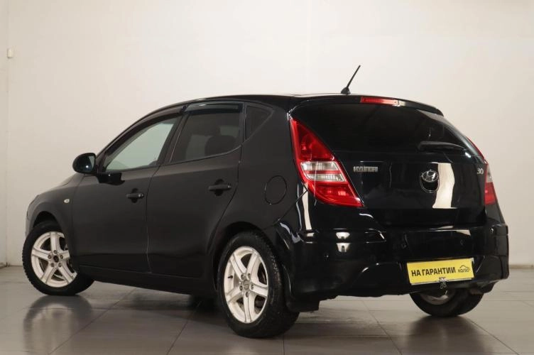 Hyundai i30 4 из 6