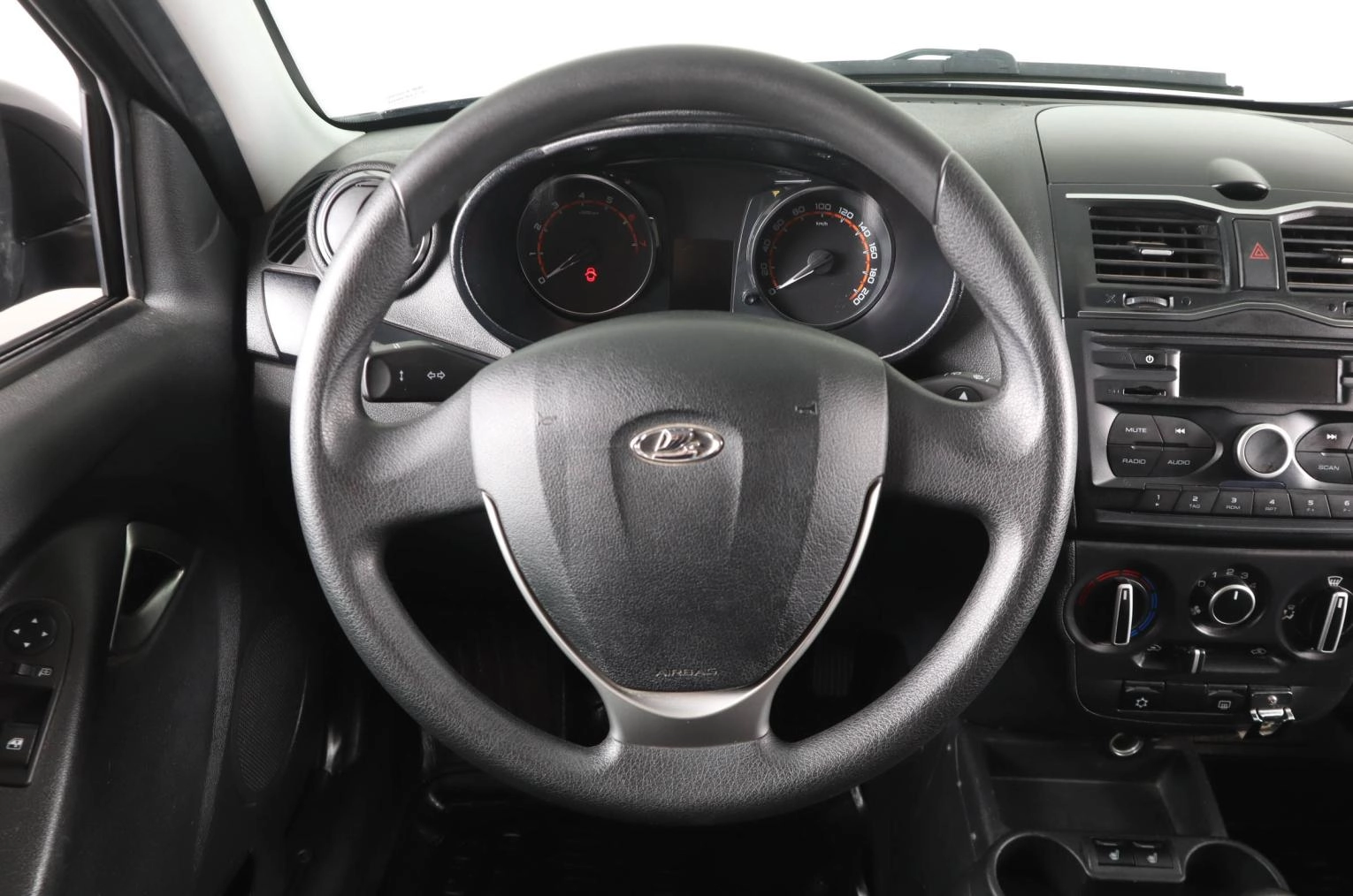ВАЗ (LADA) Granta 14 из 19