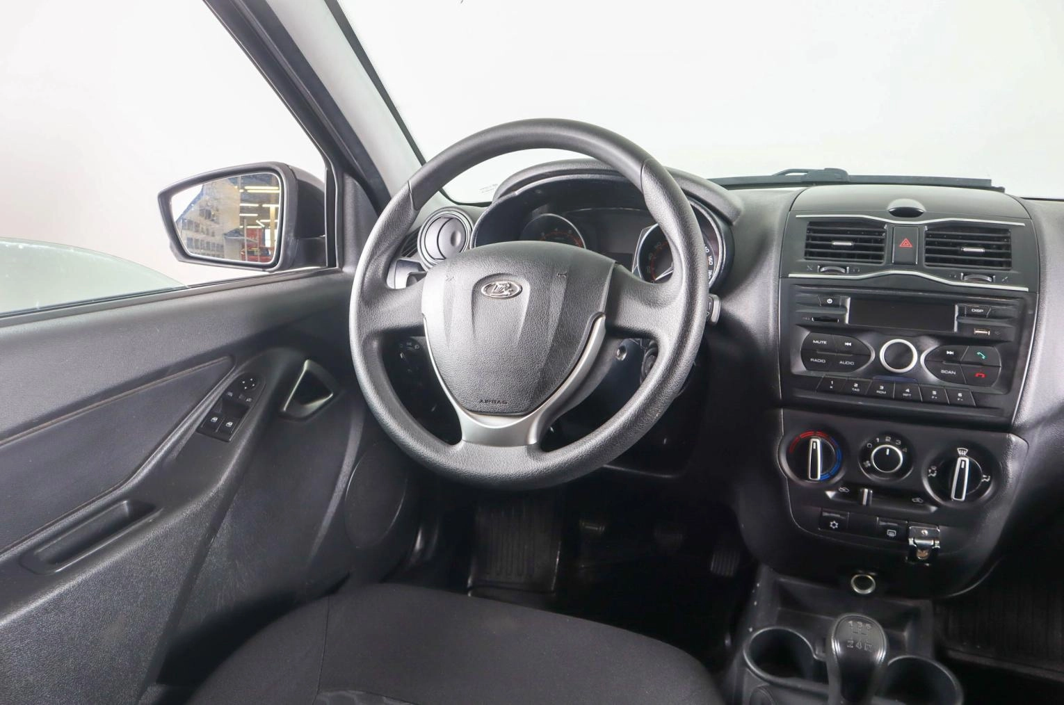 ВАЗ (LADA) Granta 11 из 19