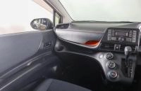 Toyota Sienta 12 из 21