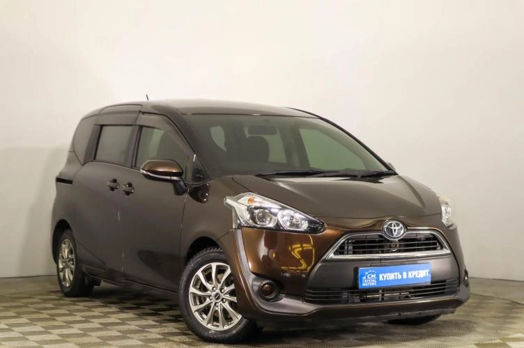 Toyota Sienta 1 из 6