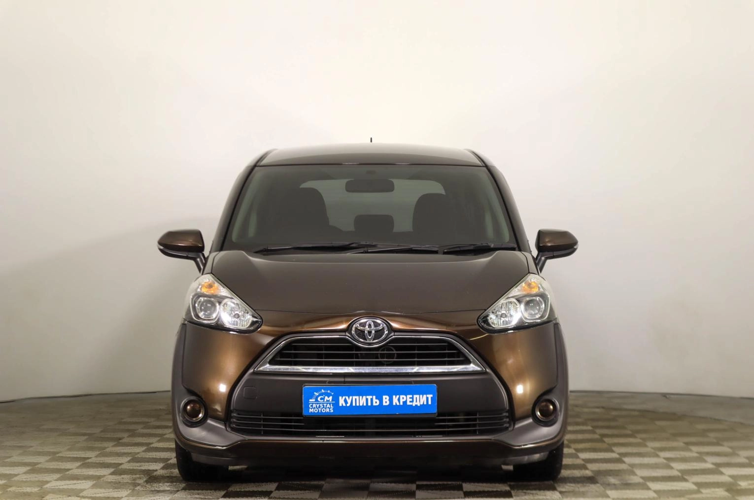 Toyota Sienta 2 из 21
