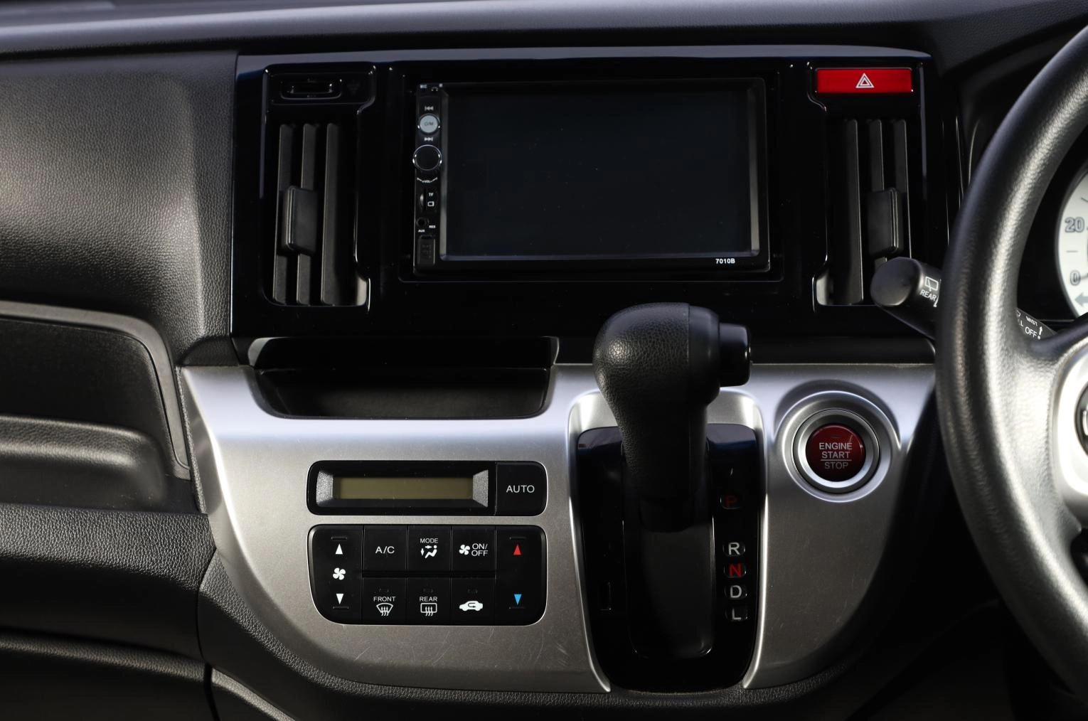 Honda N-WGN 14 из 16