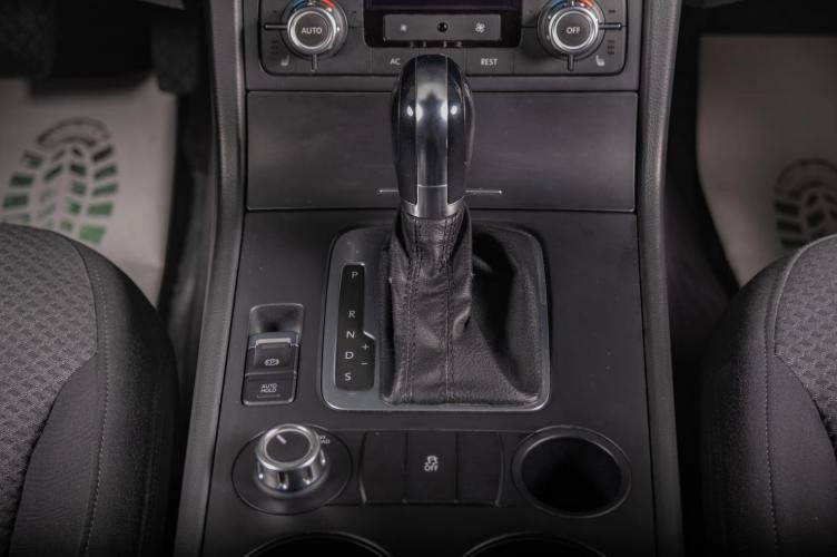 Volkswagen Touareg 16 из 19