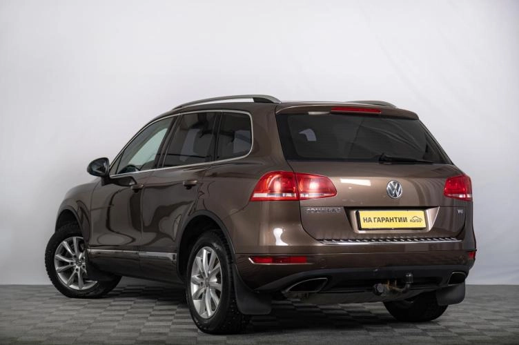 Volkswagen Touareg 5 из 6