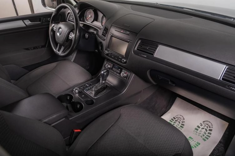 Volkswagen Touareg 17 из 19