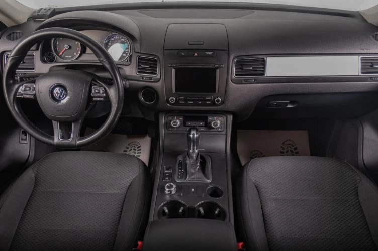 Volkswagen Touareg 10 из 19