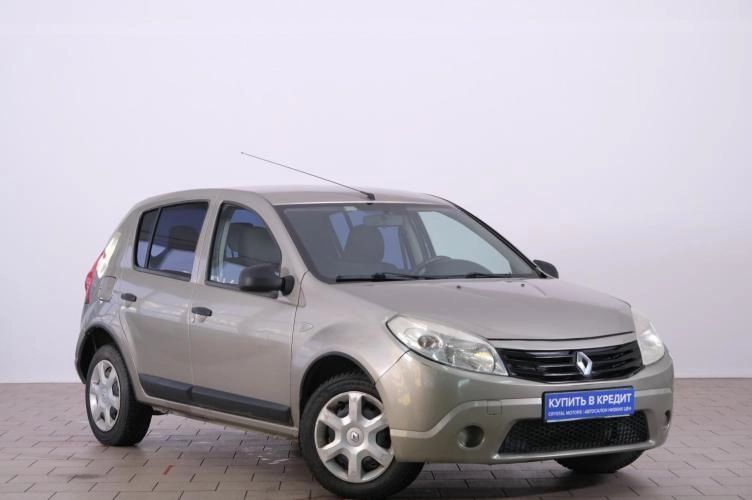 Renault Sandero 1 из 6