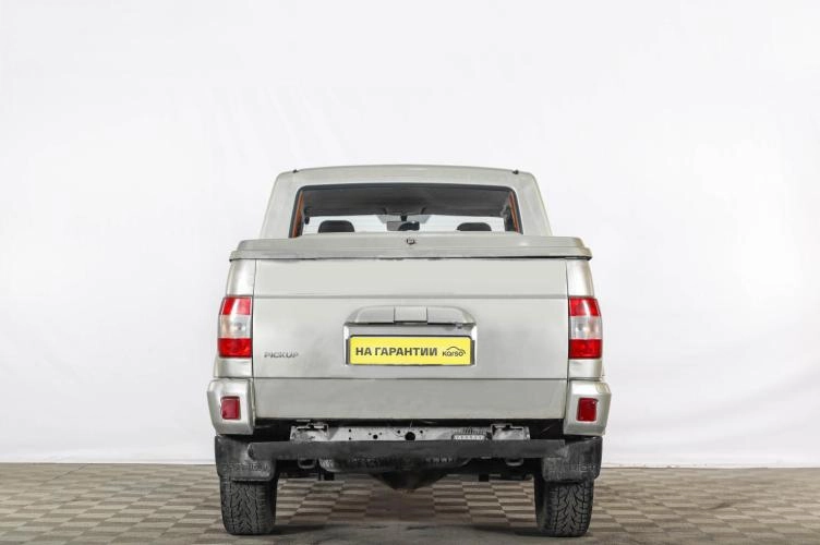 УАЗ Pickup 5 из 6