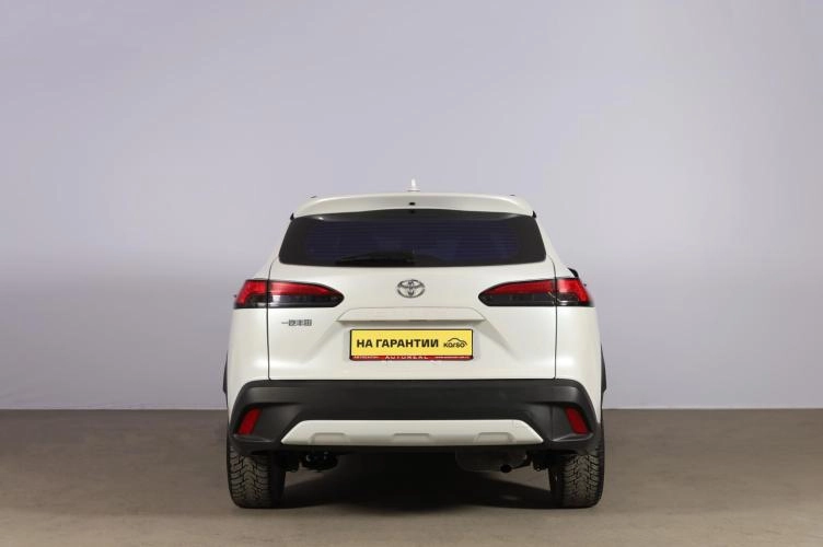 Toyota Corolla Cross 5 из 6
