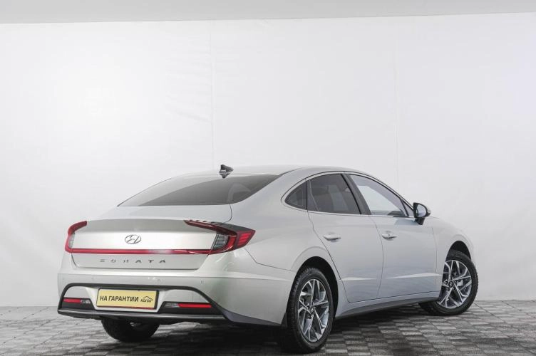 Hyundai Sonata 6 из 6