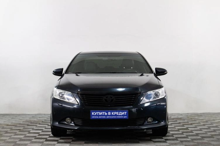 Toyota Camry 2 из 6