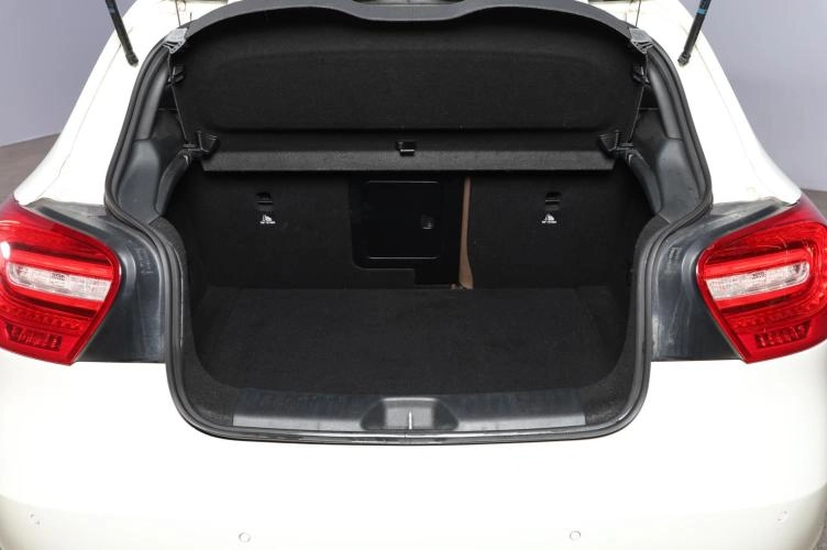 Mercedes-Benz A-класс 18 из 18