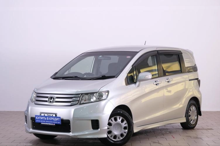 Honda Freed 3 из 6