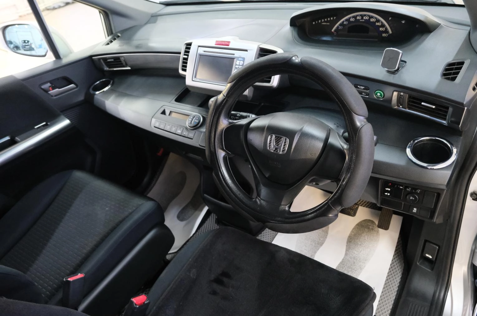 Honda Freed 10 из 20