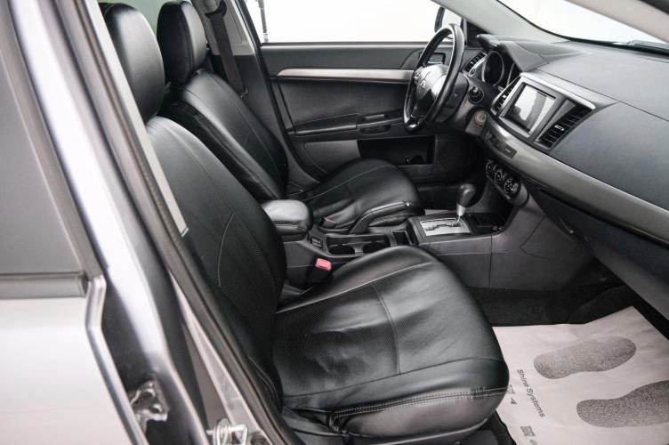 Mitsubishi Lancer 13 из 23