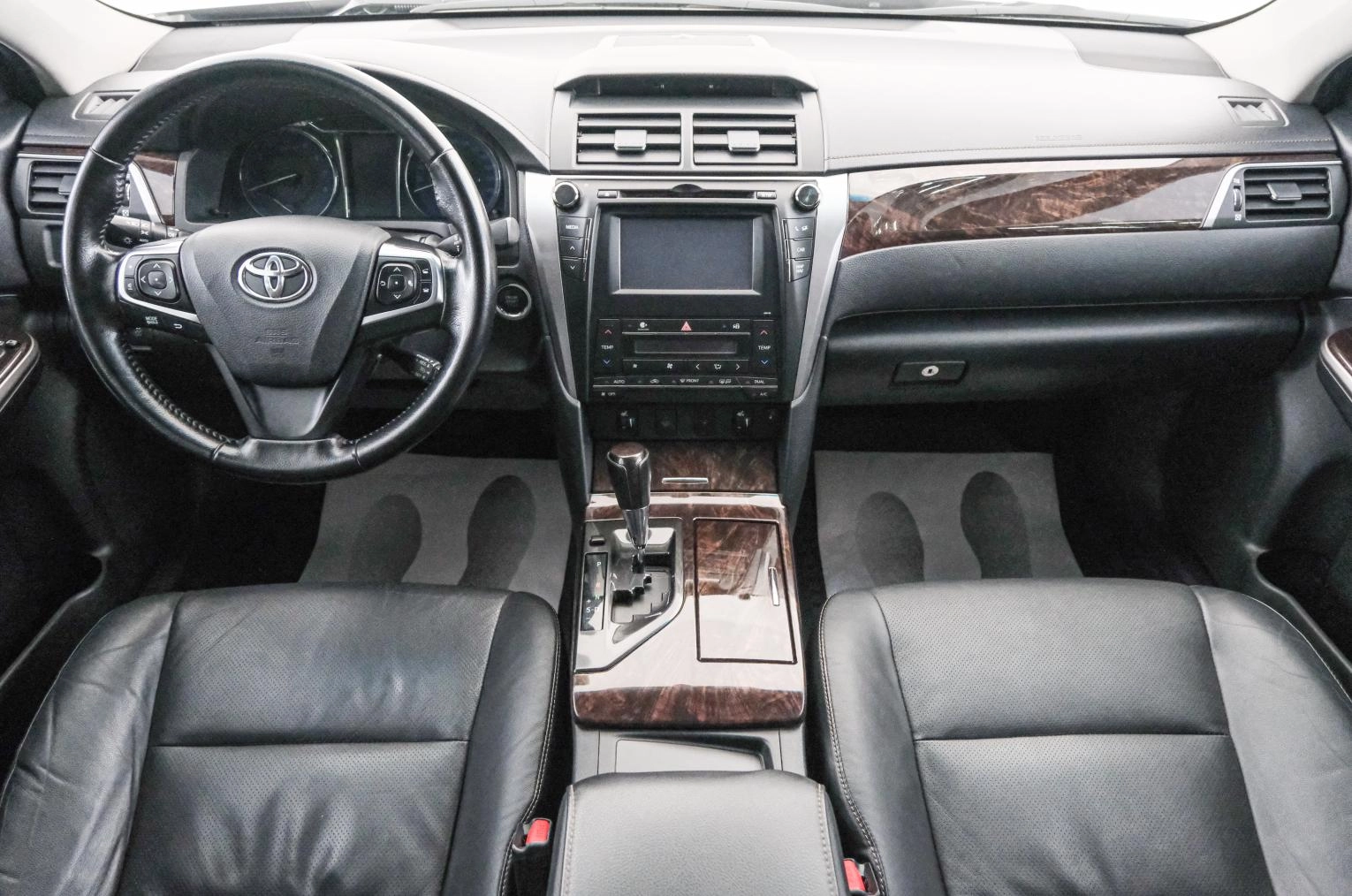 Toyota Camry 10 из 25