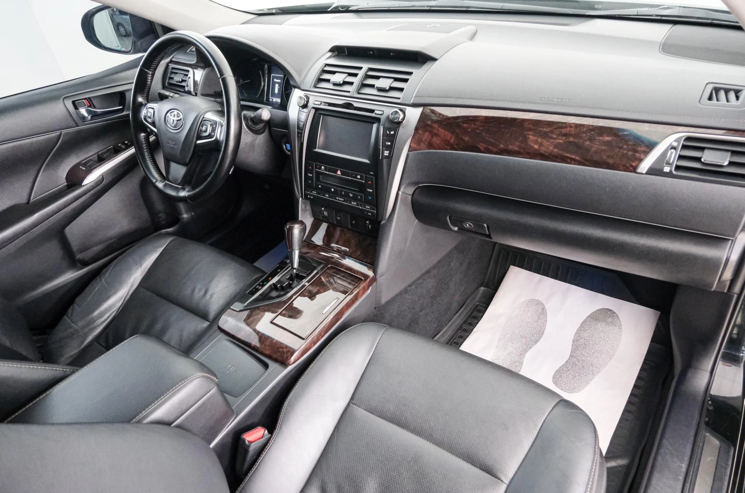 Toyota Camry 12 из 25