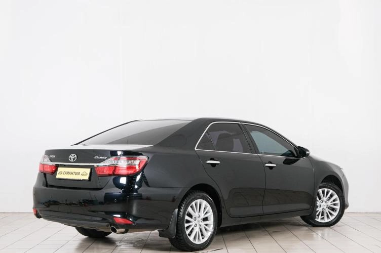 Toyota Camry 6 из 25