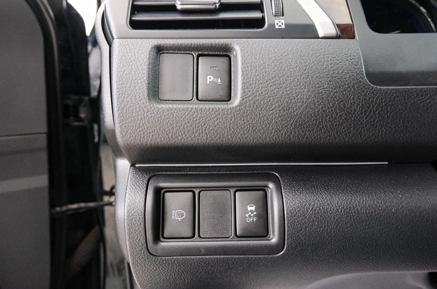 Toyota Camry 20 из 25