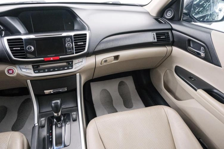 Honda Accord 11 из 25