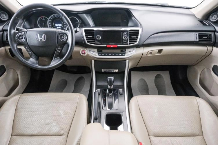 Honda Accord 10 из 25